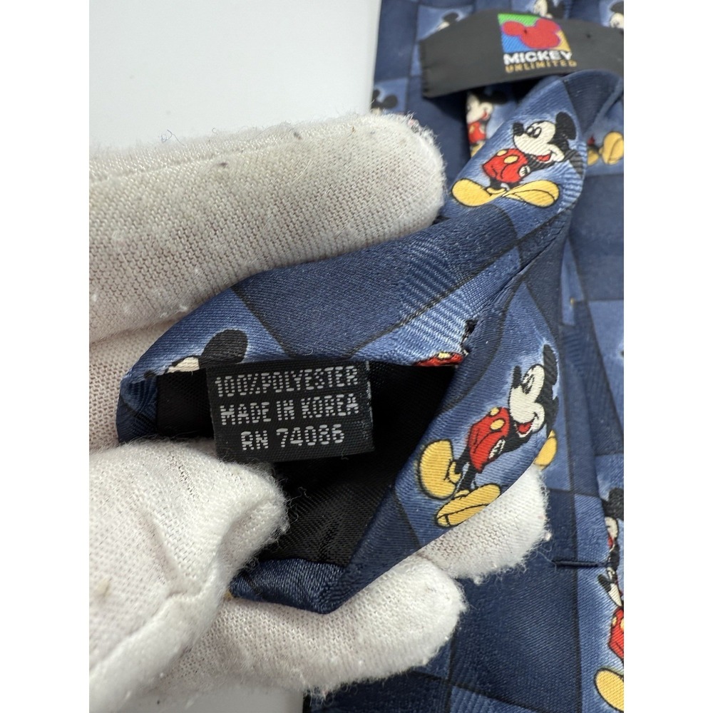 Vintage Disney Store Mickey Mouse Tie 100% Silk. - Picture 3 of 5